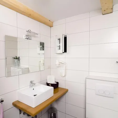 Lavender Garden - Comfort Ground Floor - 2 *