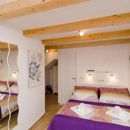 Apartment Lavender Garden - Comfort Ground Floor - 2 *